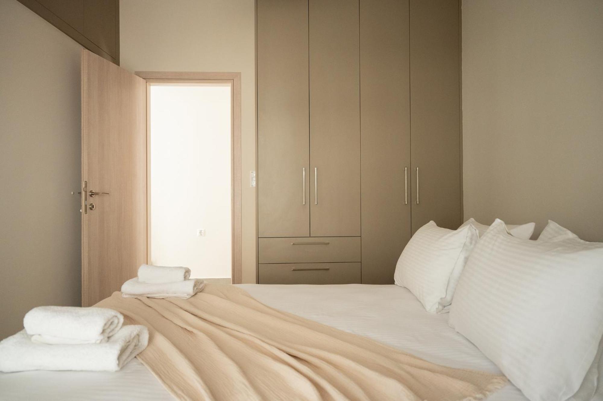 L' Horizon Luxury Living By 8Essentially Heraklion  Bagian luar foto