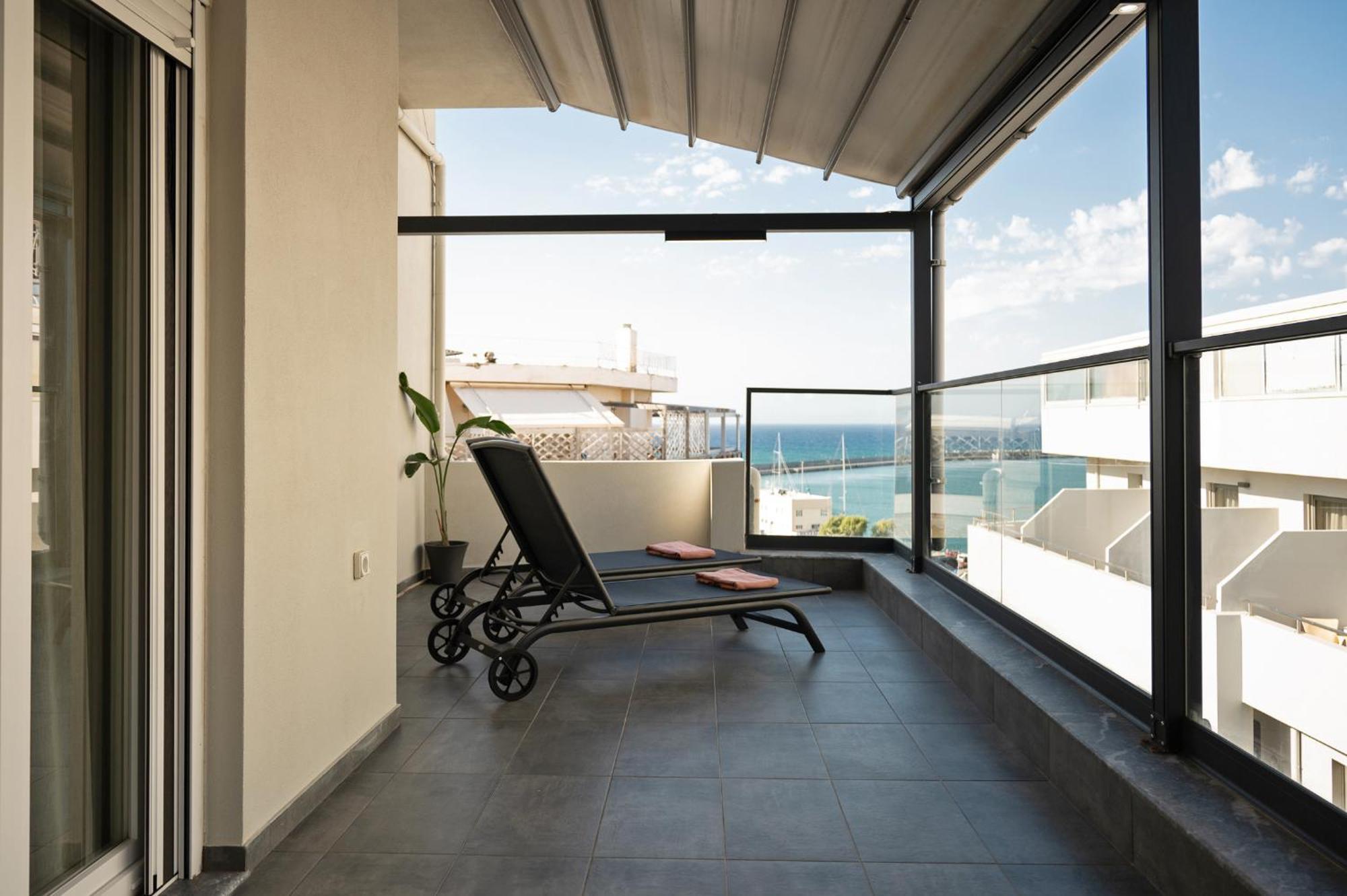 L' Horizon Luxury Living By 8Essentially Heraklion  Bagian luar foto