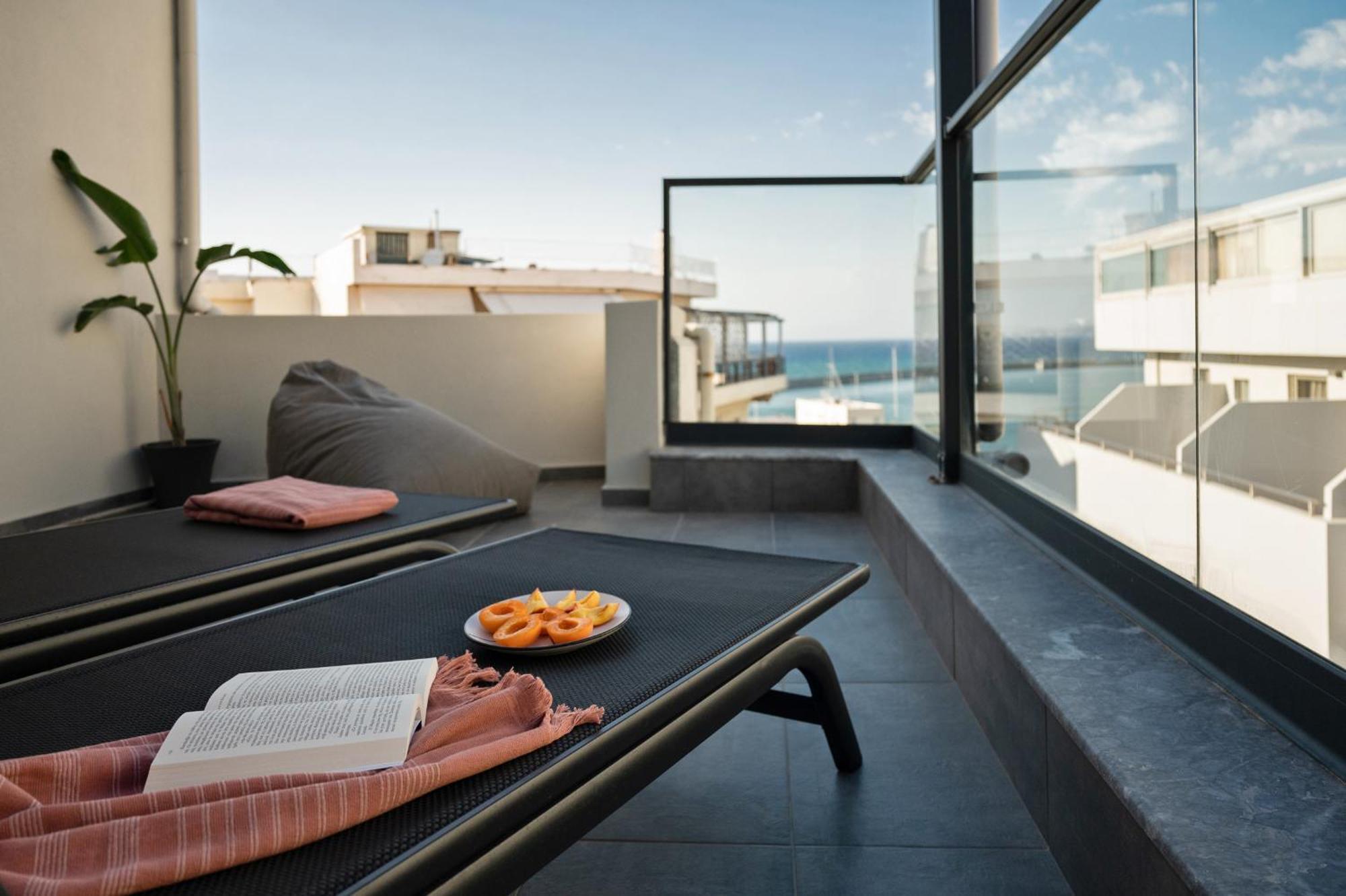 L' Horizon Luxury Living By 8Essentially Heraklion  Bagian luar foto