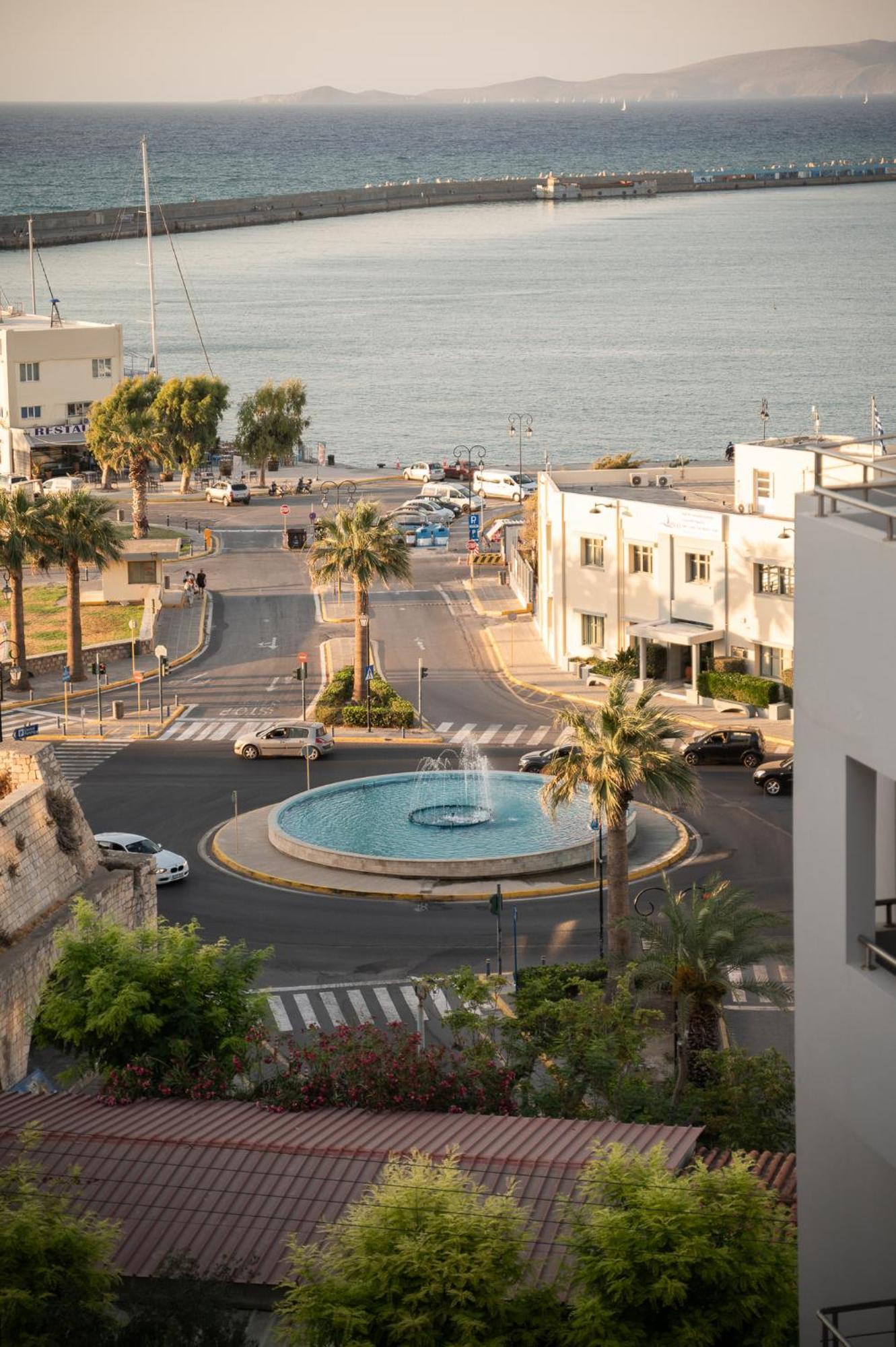 L' Horizon Luxury Living By 8Essentially Heraklion  Bagian luar foto